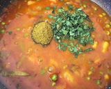 A picture of step 6 of Potato Peas Curry.
