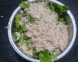 A picture of step 2 of Falahari green Chutney.