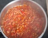 A picture of step 3 of Creamy Tomato Penne with Pork and Basil.