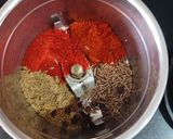 A picture of step 2 of Indo- chinese curry.