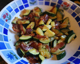 Foto del paso 6 de la receta: Sepia con pesto Vidalim Omega 3 y calabacín salteado
