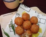 Foto langkah ke 5 dari resep Bitterbalen Kentang Keju.