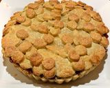 A picture of step 5 of Traditional American Apple Pie.