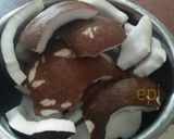 Foto langkah ke 1 dari resep Minyak Kelapa Murni (VCO) Tanpa Pemanasan.