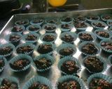 Foto langkah ke 4 dari resep Kue Kacang Coklat.