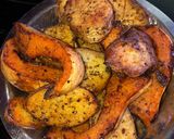 Foto del paso 5 de la receta: Papas, batatas y calabaza al horno 😋