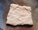 A picture of step 4 of Cheesy Garlic Pockets.