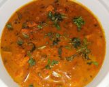 A picture of step 14 of Paneer curry.