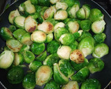Foto del paso 2 de la receta: Bruselas salteadas
