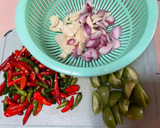 Foto langkah ke 1 dari resep Pindang Ikan Tongkol Masak Santan.