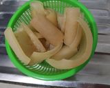Foto langkah ke 1 dari resep Oseng Kikil Buncis.
