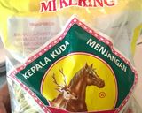 Foto langkah ke 1 dari resep Mi kuning aka Mi SD.