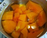 Foto del paso 1 de la receta: Sopa de calabaza cremosa