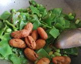 A picture of step 2 of वालपापडीची भाजी (मुठीये घालून).