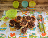 Foto del paso 2 de la receta: Rollitos de hojaldre con Nutella (postre con 2 ingredientes)