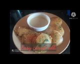 A picture of step 4 of Rava idli.