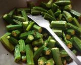 A picture of step 3 of Mustard Okra / Bhindi.