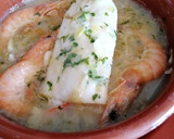 Foto del paso 7 de la receta: Bacalao en salsa con langostinos