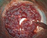 Foto langkah ke 3 dari resep Korean Strawberry Milk.