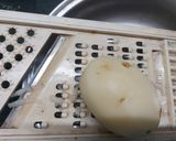 A picture of step 1 of Crispy Hash Browns.