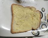 A picture of step 1 of Toast mayai.