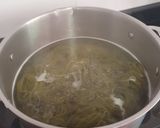 Foto del paso 2 de la receta: Tagliatelli con gambas en salsa de queso azul