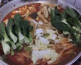 Foto langkah ke 12 dari resep Tom Yam Campur Simple.