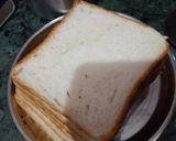 A picture of step 3 of Alumutter spinach cheese sandwich.