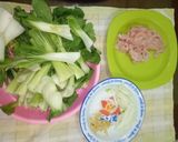 Foto langkah ke 1 dari resep Tumis Pokcoy Ayam Cincang.