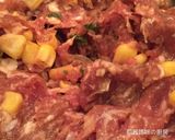 A picture of step 3 of Taiwanese Braised Pork Noodles.