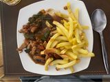 Lomo de cerdo saltado con papas fritas