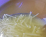 Foto del paso 2 de la receta: Caldo de aprovechamiento de cocido con Fideos