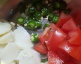 A picture of step 2 of Bhelpuri.
