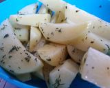 Foto del paso 1 de la receta: Alitas de pollo y patatas a las especias