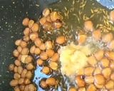 A picture of step 1 of Samosa Modak.