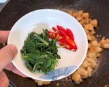 A picture of step 2 of Cooking Thai 5 Minutes Recipe Spicy Shrimp “ Pad Kra Pao Goong Sub “|ThaiChef Food.