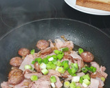 Foto del paso 2 de la receta: Tostada con ahumados rumanos