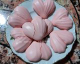 A picture of step 11 of Heart Meringues ❤.