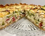 Foto del paso 11 de la receta: Pastel salado de hojaldre con calabacín, requesón y salami