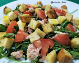 Foto del paso 7 de la receta: Ensalada de rúcula con queso Mahón y picatostes
