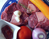 Foto del paso 1 de la receta: Ossobuco de ternera al estilo italiano y algunos toques míos