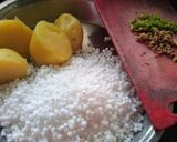 A picture of step 1 of Sabudana wada.