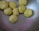 A picture of step 4 of Pea potato samosa.