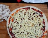 A picture of step 1 of Mushroom pizza.