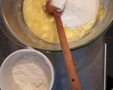 A picture of step 4 of Squidgy lemon drizzle.