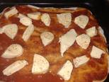 Foto del paso 2 de la receta Pizza integral tomate anchoas, olivas y albahaca