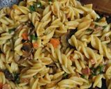 Foto langkah ke 3 dari resep Fusilli Bolognese.