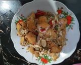 Foto langkah ke 4 dari resep Tumis taoge tahu pong.