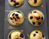 A picture of step 1 of Raisens Cupcakes.