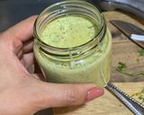 Foto del paso 2 de la receta: Vinagreta de Albahaca con Yogurt Griego